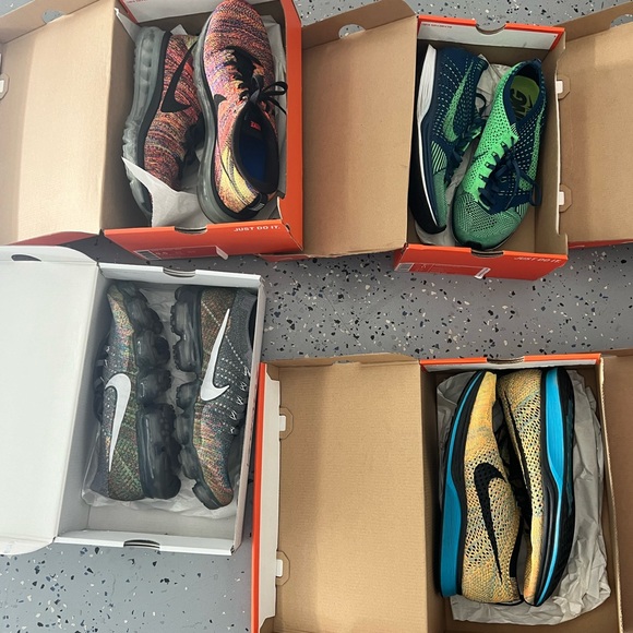 Nike Flyknit Racers - Picture 2 of 9